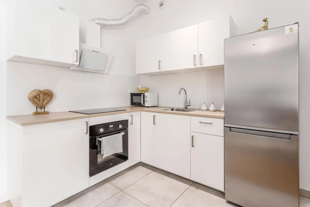 Chill Apartments City Link Warsaw 0*,